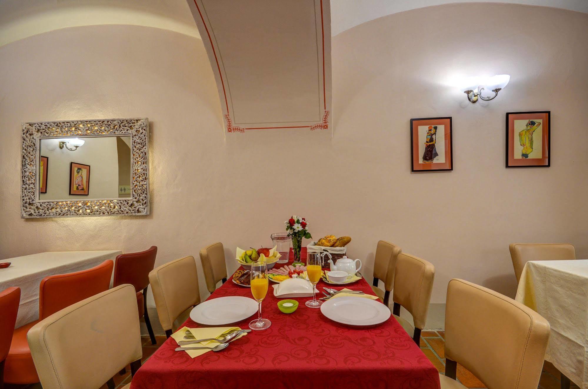 Hotel Edward Kelly Český Krumlov Eksteriør billede