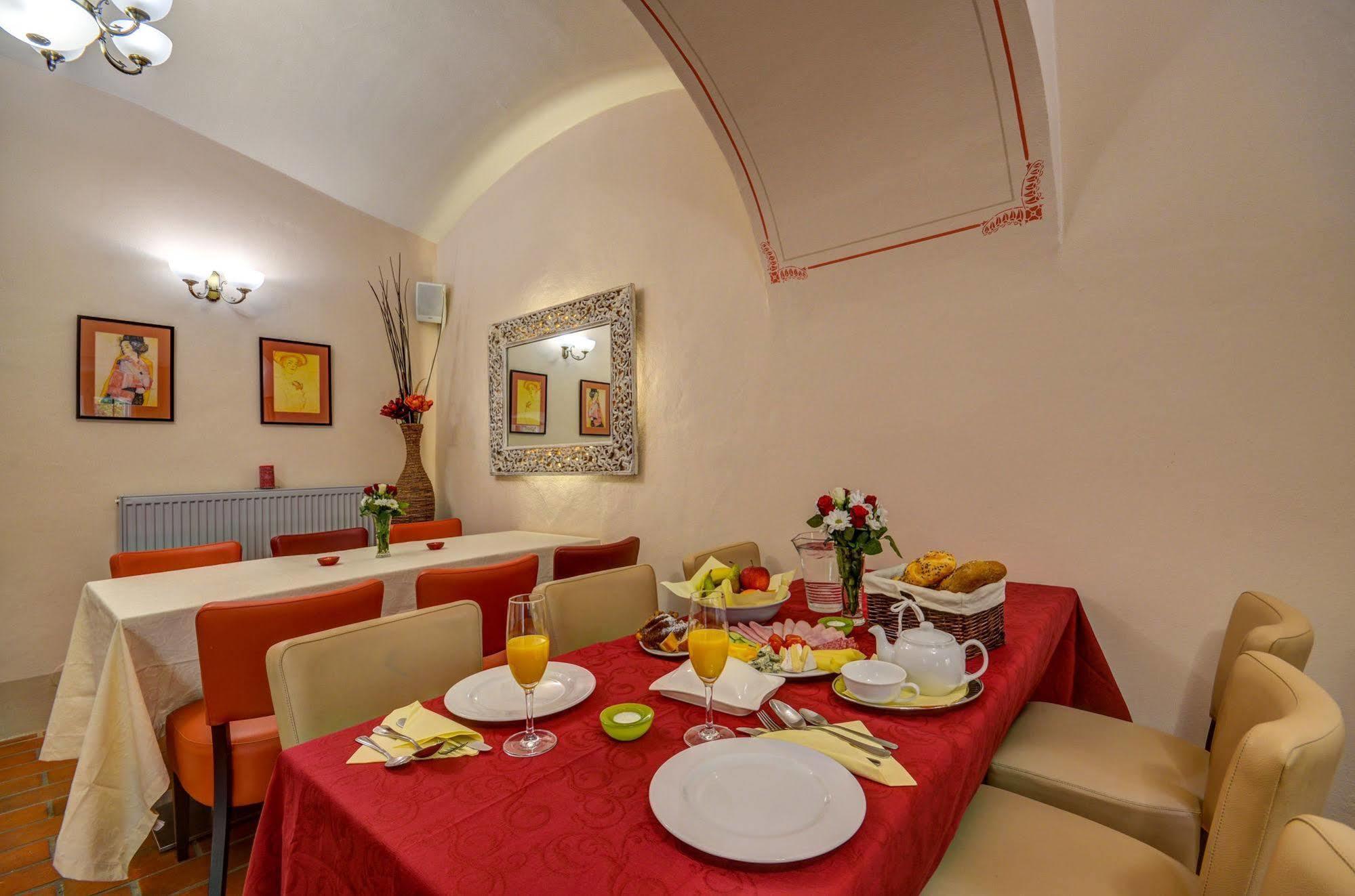 Hotel Edward Kelly Český Krumlov Eksteriør billede